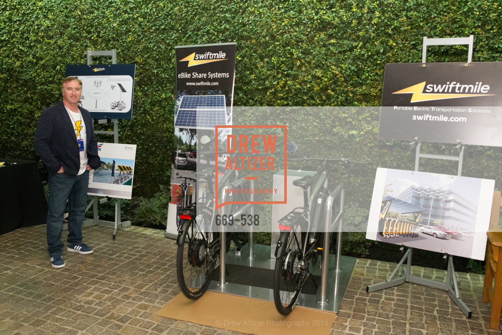 Atmosphere, East Bay Innovation Forum, November 17th, 2015, Photo,Drew Altizer, Drew Altizer Photography, full-service agency, private events, San Francisco photographer, photographer california