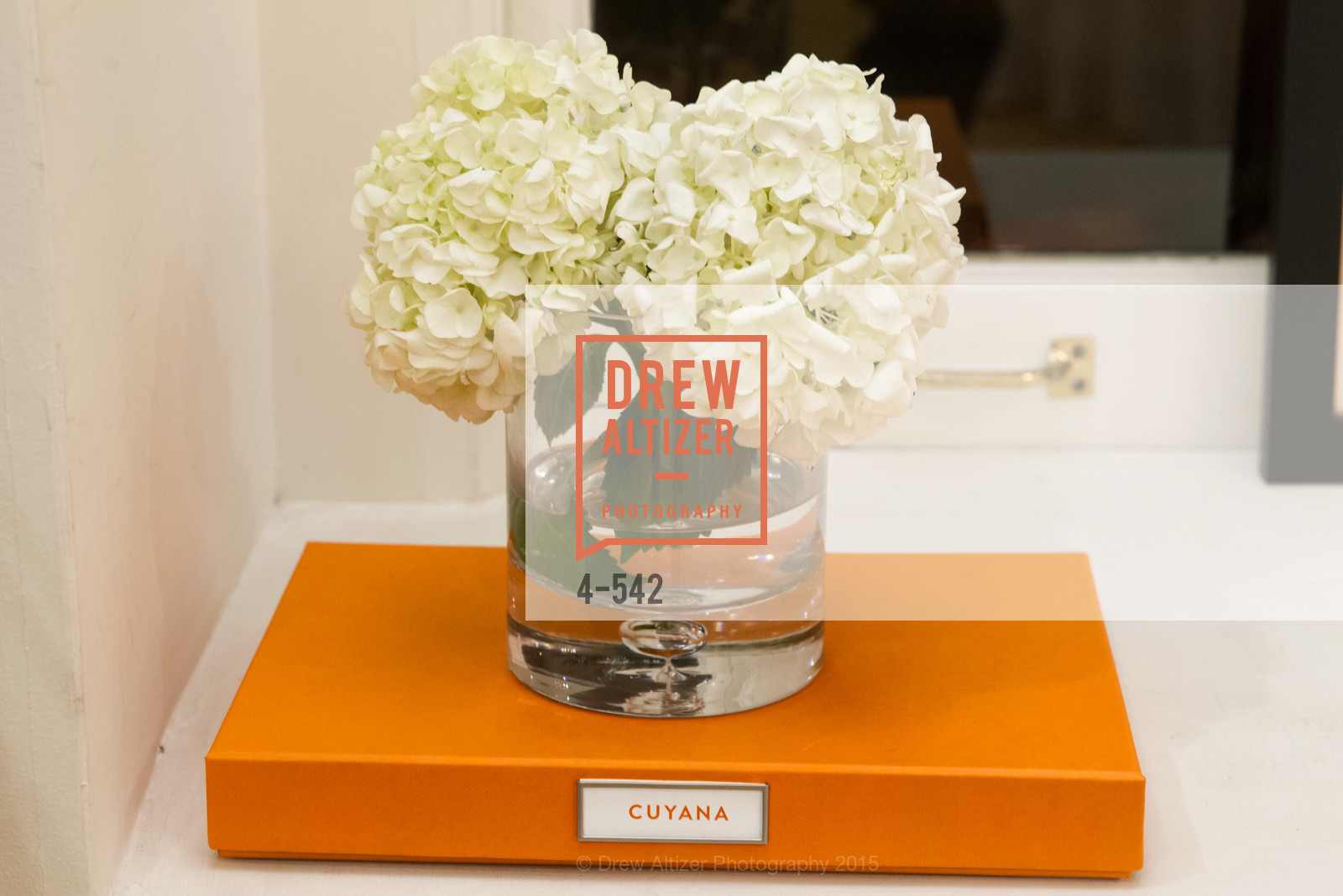 Atmosphere, Cuyana + The McBride Sisters, Cayuna Showroom. 291 Geary Street, 2nd Floor, November 19th, 2015,Drew Altizer, Drew Altizer Photography, full-service event agency, private events, San Francisco photographer, photographer California