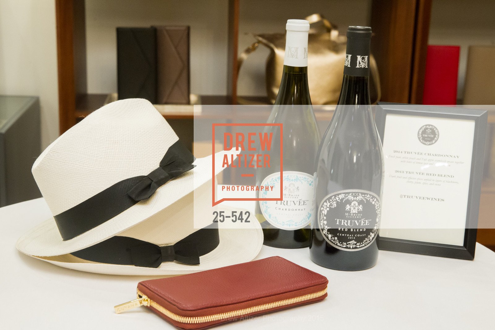Atmosphere, Cuyana + The McBride Sisters, Cayuna Showroom. 291 Geary Street, 2nd Floor, November 19th, 2015,Drew Altizer, Drew Altizer Photography, full-service event agency, private events, San Francisco photographer, photographer California