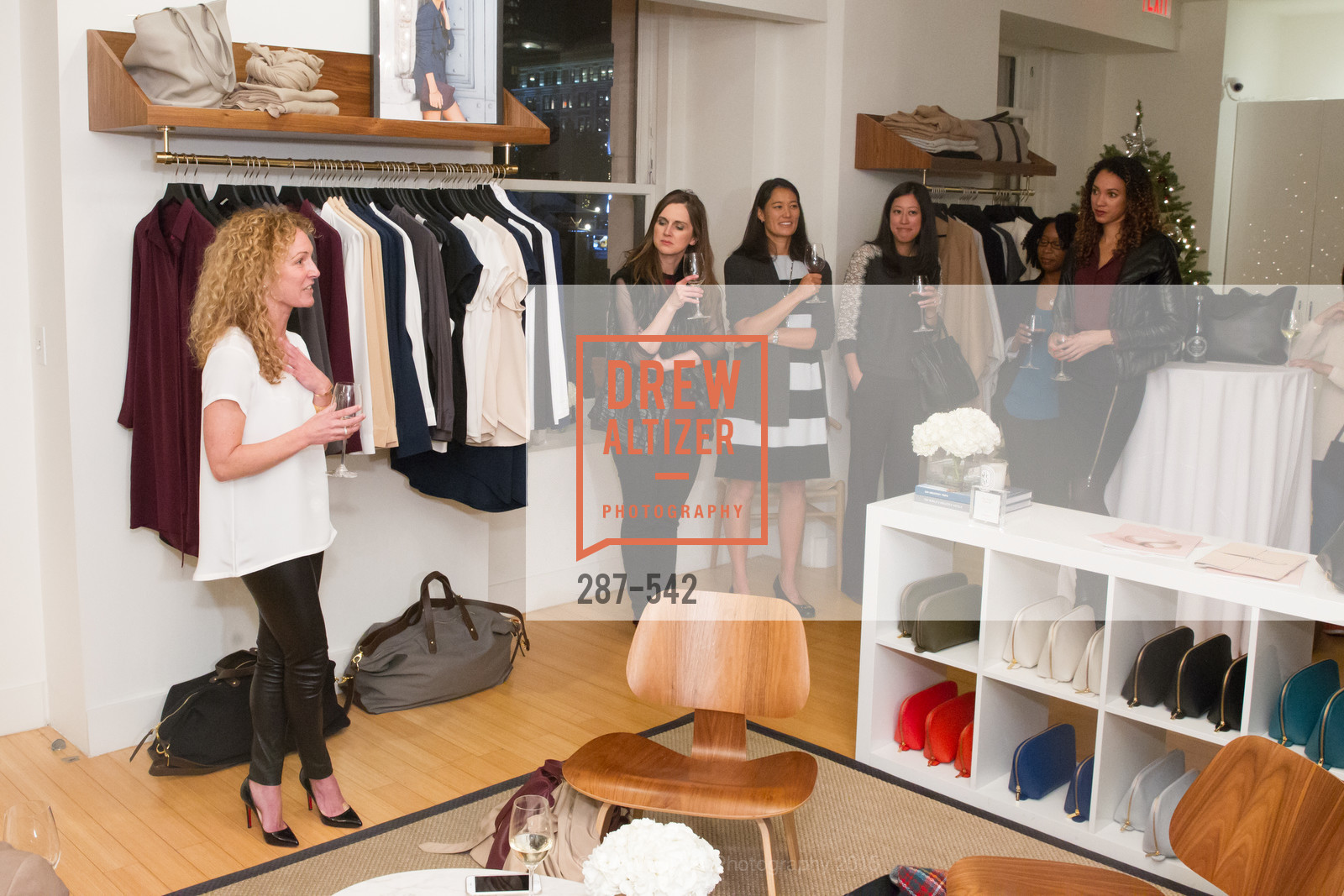 Atmosphere, Cuyana + The McBride Sisters, Cayuna Showroom. 291 Geary Street, 2nd Floor, November 19th, 2015,Drew Altizer, Drew Altizer Photography, full-service agency, private events, San Francisco photographer, photographer california