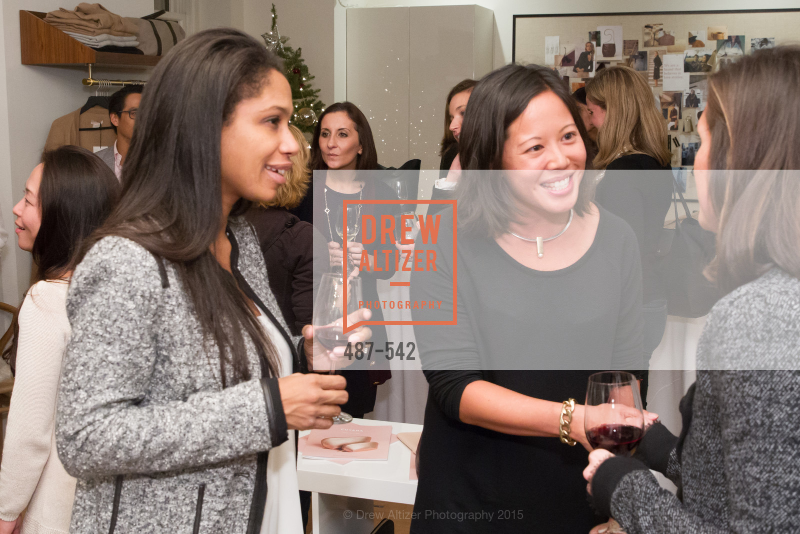 Nicole Irving, Tracy Sun, Cuyana + The McBride Sisters, Cayuna Showroom. 291 Geary Street, 2nd Floor, November 19th, 2015, Photo #487-542 Nicole Irving, Tracy Sun, Photo #487-542