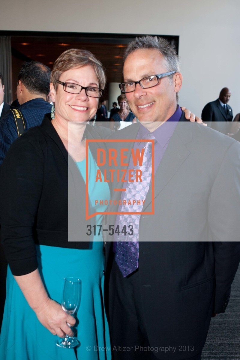 Susan Sutherland, David Mustelier, Photo #317-5443