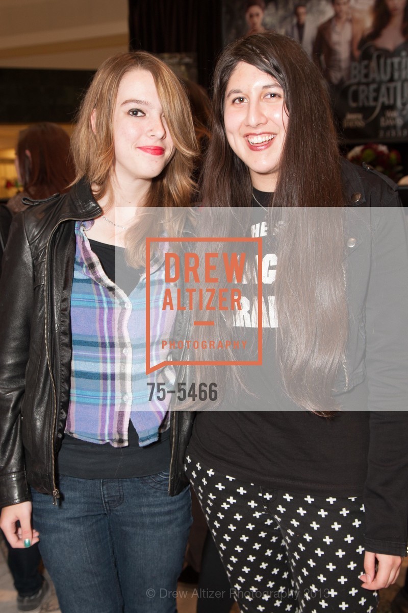 Tawni Kuhn, Jennifer Interiano, BEAUTIFUL CREATURES mall event with cast members Alice Englert and Alden Ehrenreich, US, January 28th, 2013, Photo #75-5466 Tawni Kuhn, Jennifer Interiano, Photo #75-5466