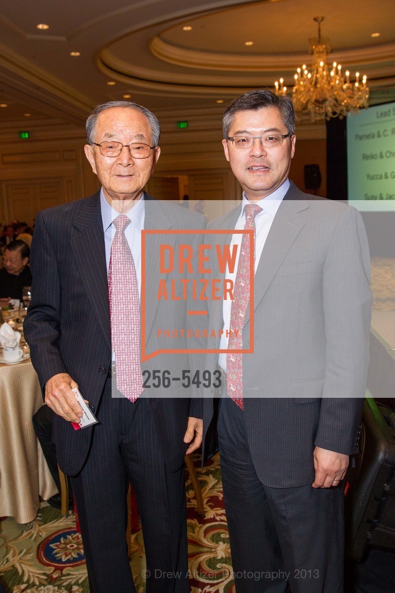 Chong-Moon Lee, Jay Xu, ASIA SOCIETY Gala 2013, US, May 17th, 2013, Photo #256-5493 Chong-Moon Lee, Jay Xu, Photo #256-5493