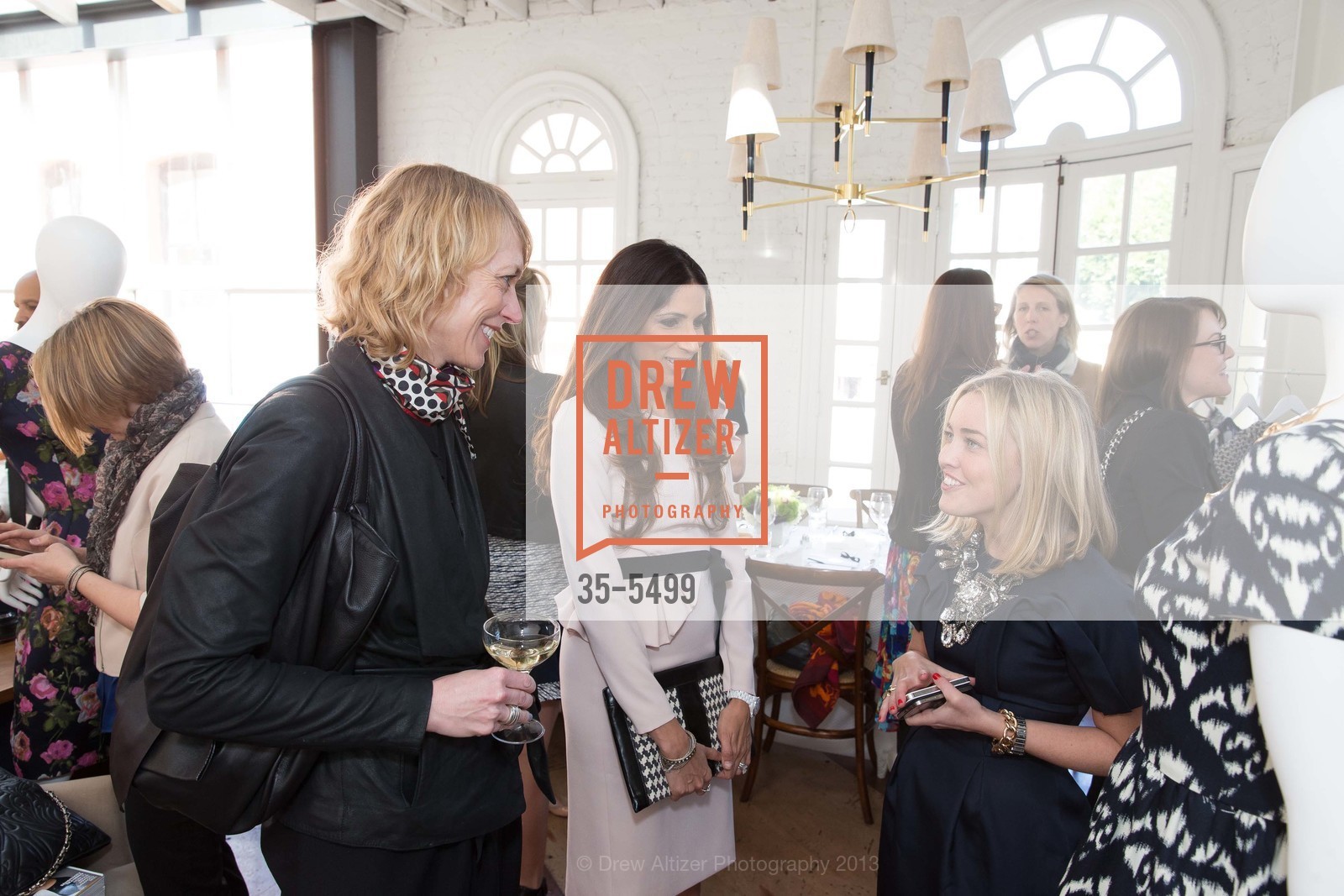 Stephanie Losee, Sobia Shaikh, Elizabeth Tuke, Oscar de la Renta for THE OUTNET, US, February 25th, 2013, Photo #35-5499 Stephanie Losee, Sobia Shaikh, Elizabeth Tuke, Photo #35-5499