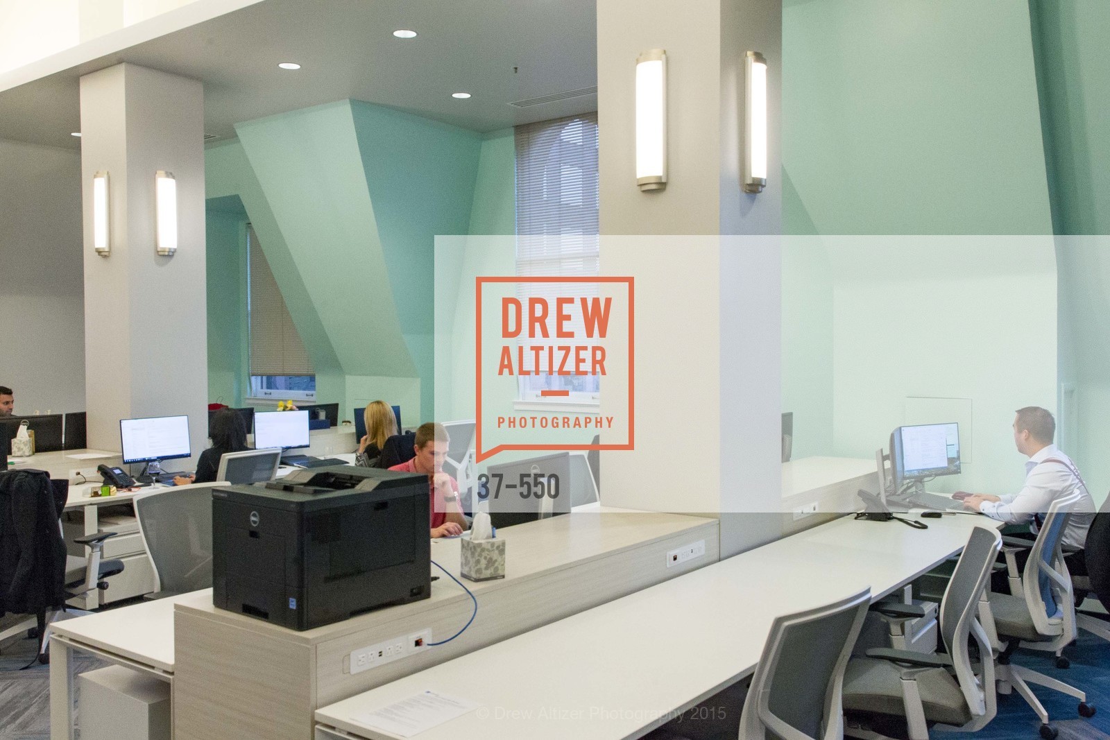 Atmosphere, H2O+ World Headquarters Opening: A New Beauty for the Bay, 111 Sutter St. 111 Sutter Street, 22nd Floor, November 18th, 2015,Drew Altizer, Drew Altizer Photography, full-service event agency, private events, San Francisco photographer, photographer California