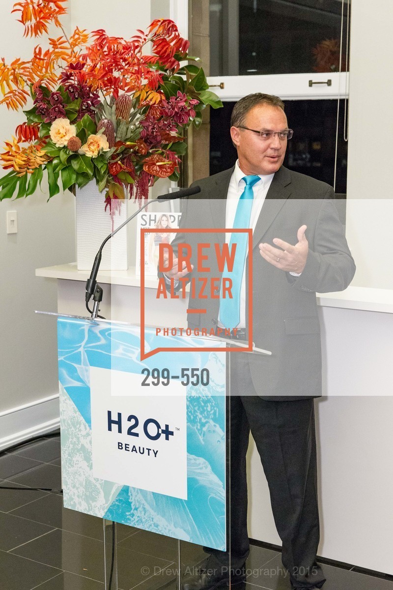Tom McGlone, H2O+ World Headquarters Opening: A New Beauty for the Bay, 111 Sutter St. 111 Sutter Street, 22nd Floor, November 18th, 2015,Drew Altizer, Drew Altizer Photography, full-service agency, private events, San Francisco photographer, photographer california