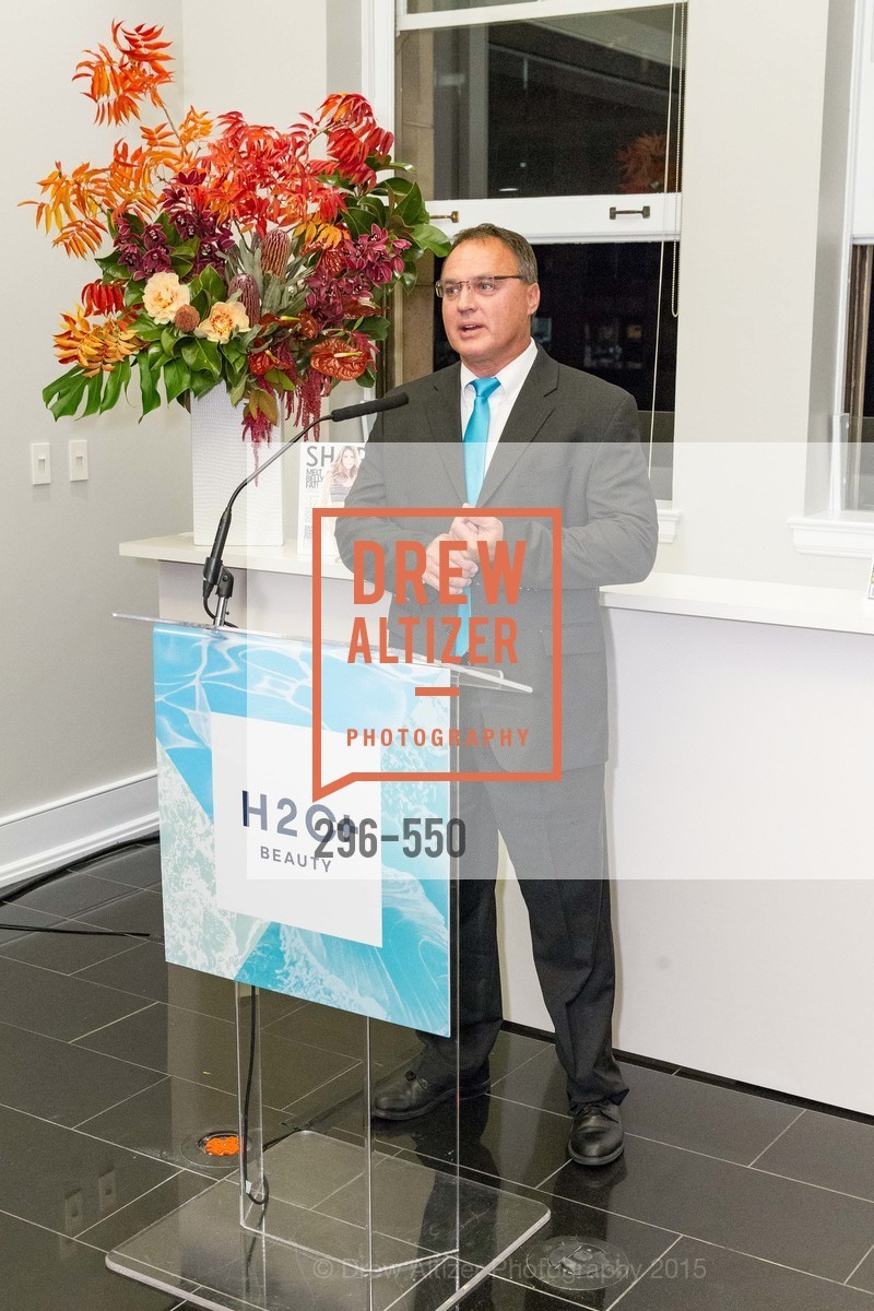 Tom McGlone, H2O+ World Headquarters Opening: A New Beauty for the Bay, 111 Sutter St. 111 Sutter Street, 22nd Floor, November 18th, 2015,Drew Altizer, Drew Altizer Photography, full-service agency, private events, San Francisco photographer, photographer california