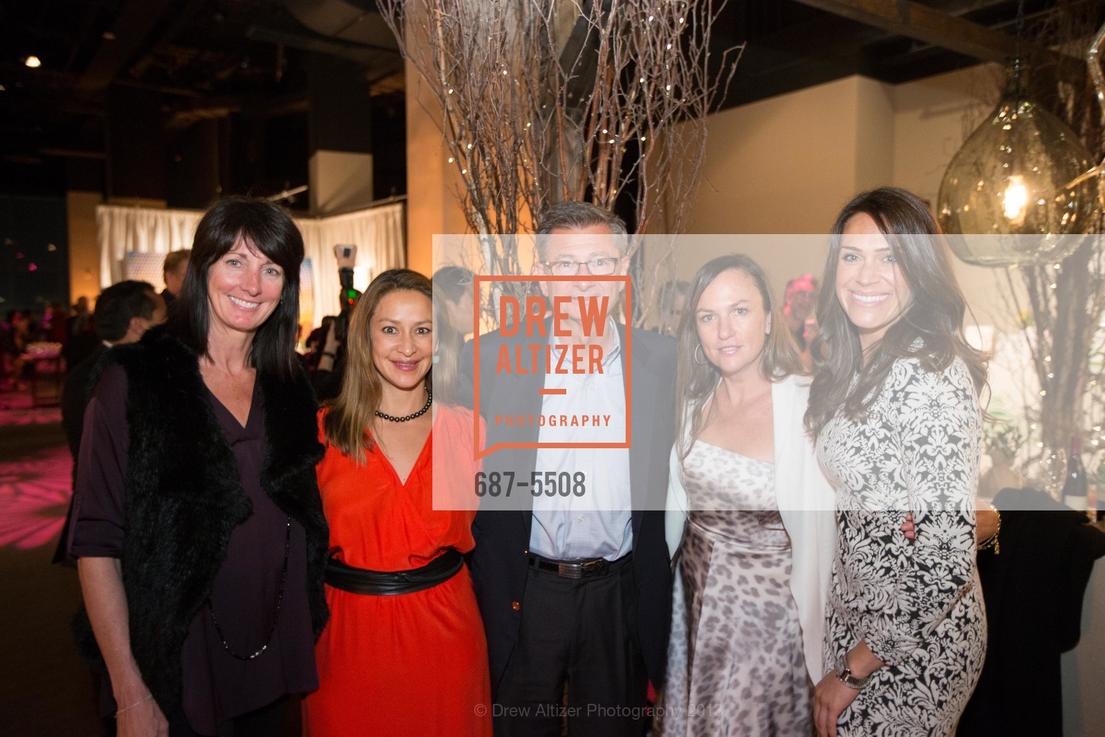 Jill Robach, Leigh Oshirak, Pat Connolly, Danielle Kling, Kendra Stewart, Photo #687-5508