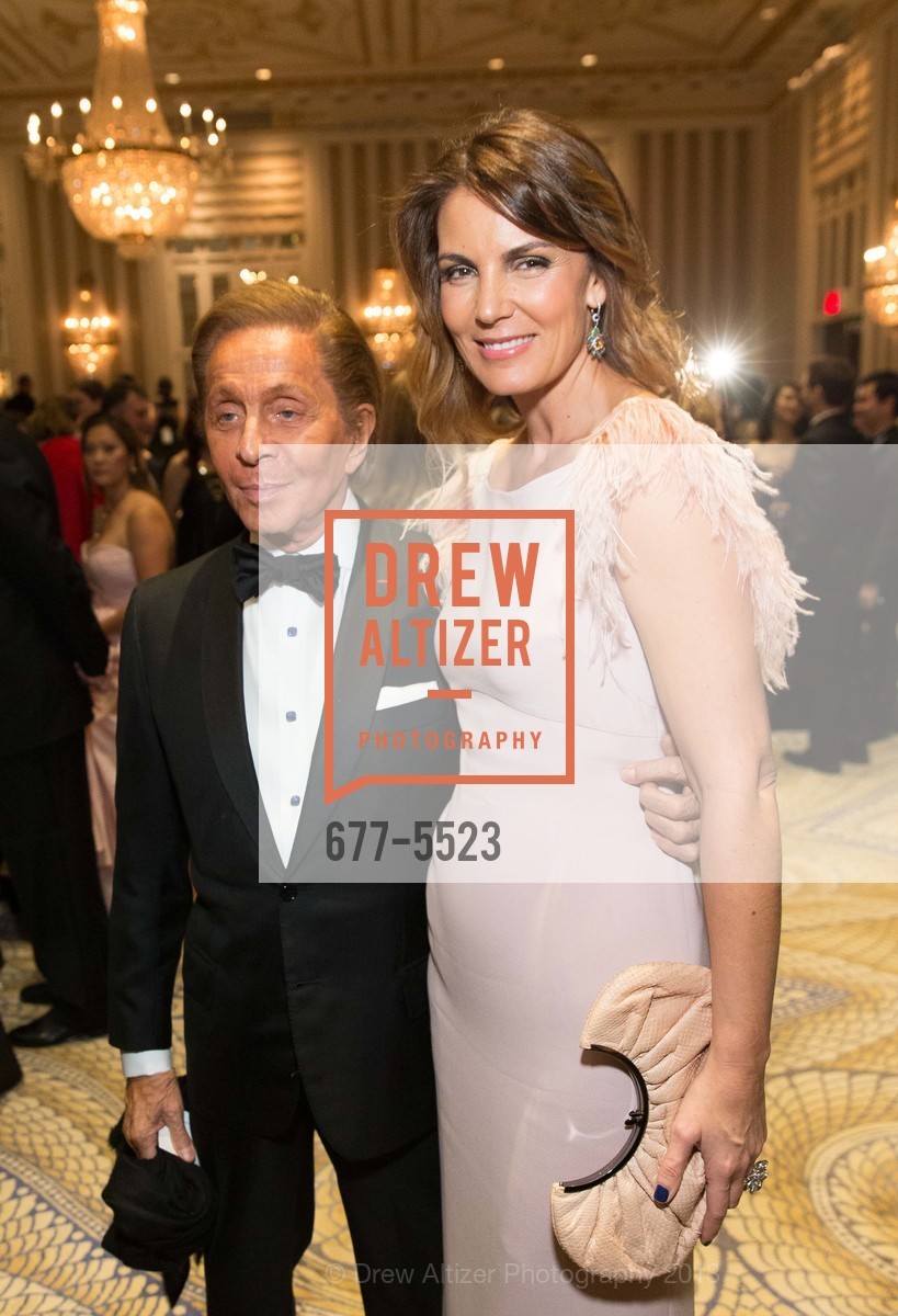 Valentino Garavani, Mar Flores, QUEEN SOFIA SPANISH INSTITUTE Gold Medal Gala Honoring The Honorable Hillary Rodham Clinton & Antonio Banderas, US, November 19th, 2013, Photo #677-5523 Valentino Garavani, Mar Flores, Photo #677-5523