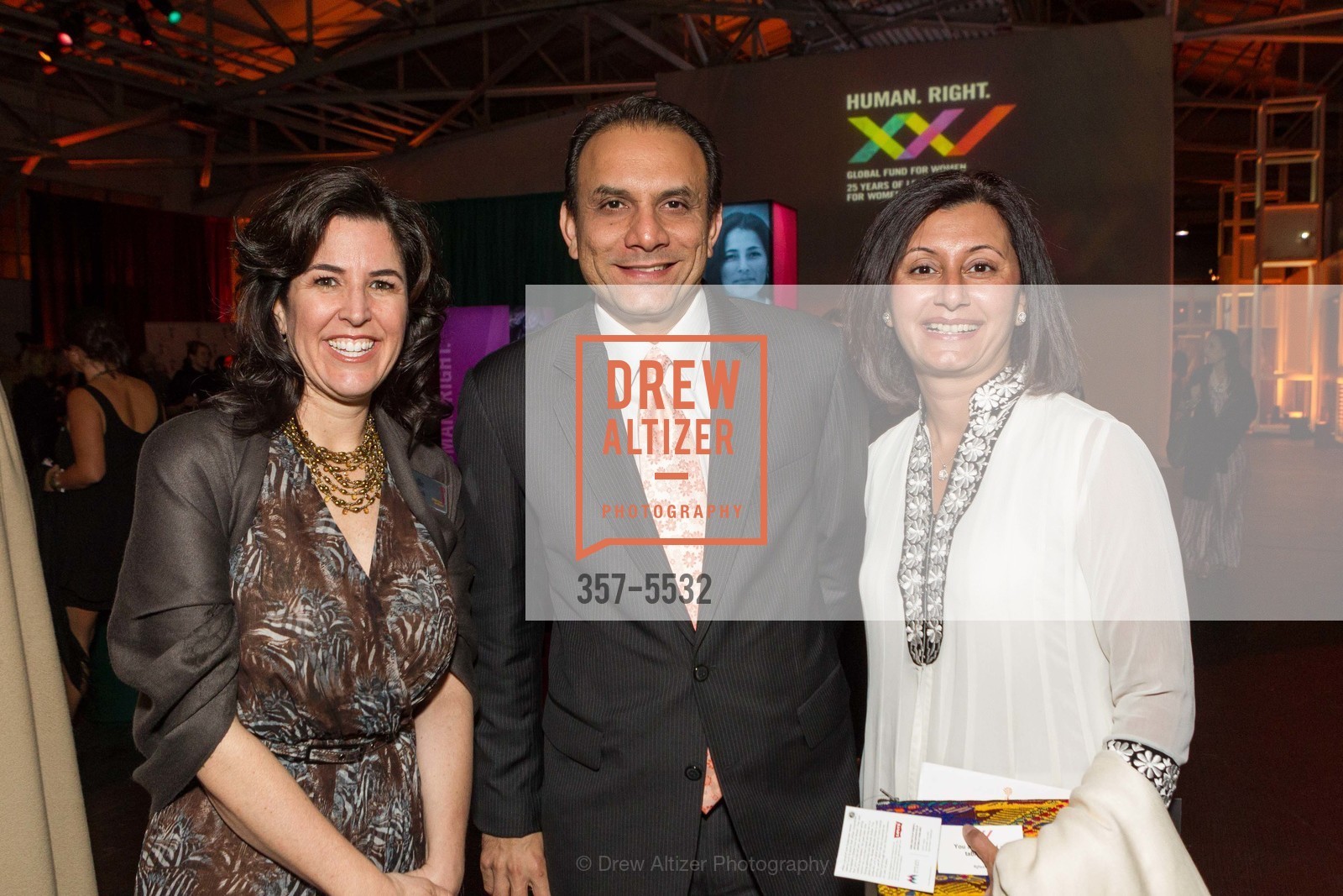 Janelle Cavanagh, Ahmed Sayani, Shanila Sayani, Photo #357-5532