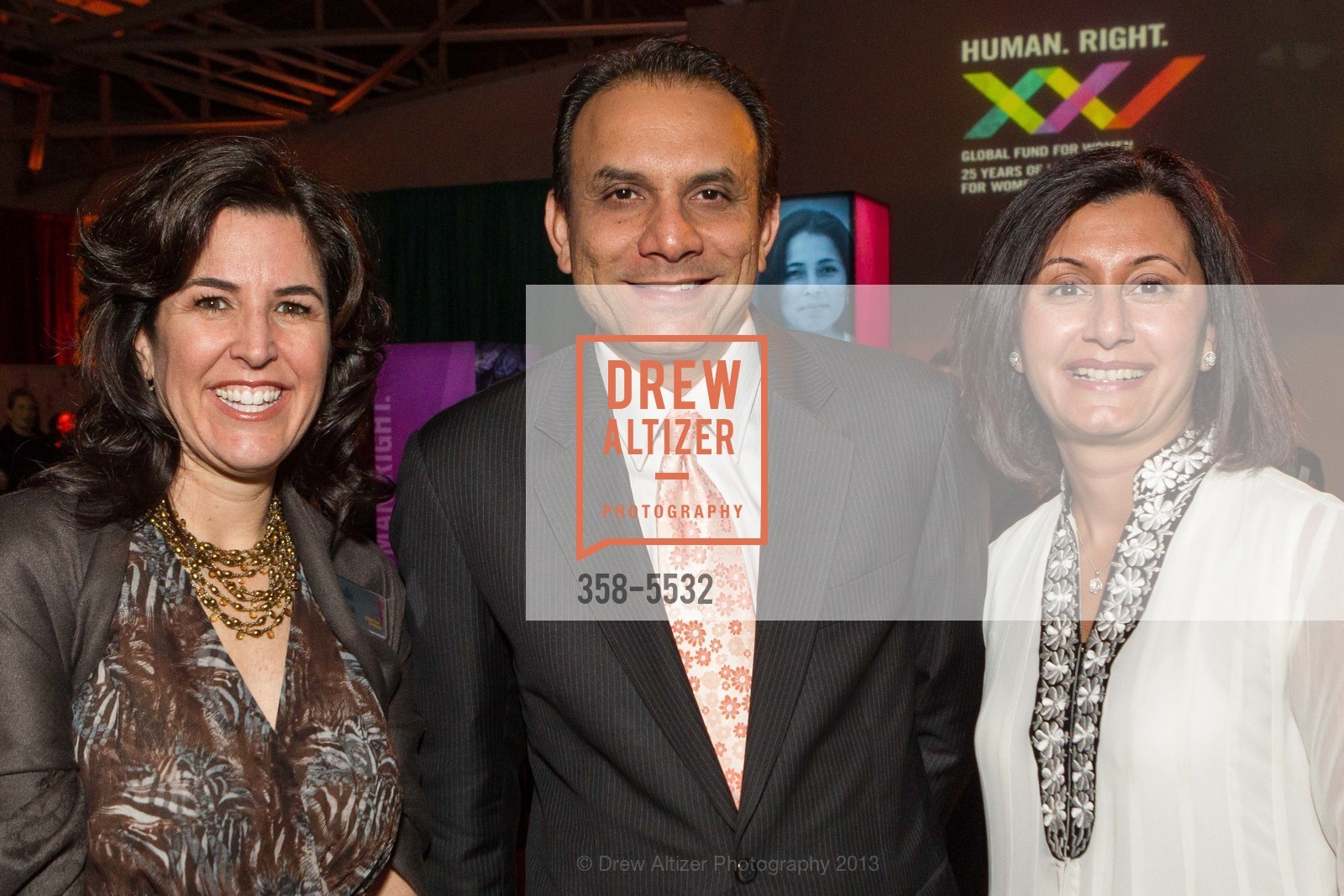 Janelle Cavanagh, Ahmed Sayani, Shanila Sayani, Photo #358-5532