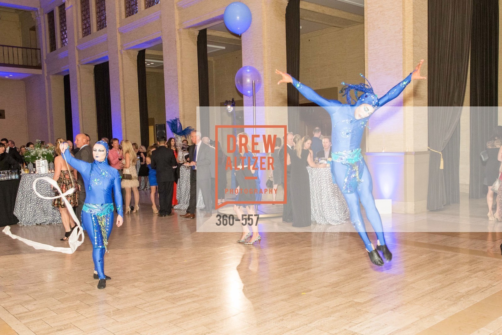 Performance, Cirque du Soiree 2015, The Bentley Reserve. 2525 Van Ness St, November 19th, 2015,Drew Altizer, Drew Altizer Photography, full-service agency, private events, San Francisco photographer, photographer california