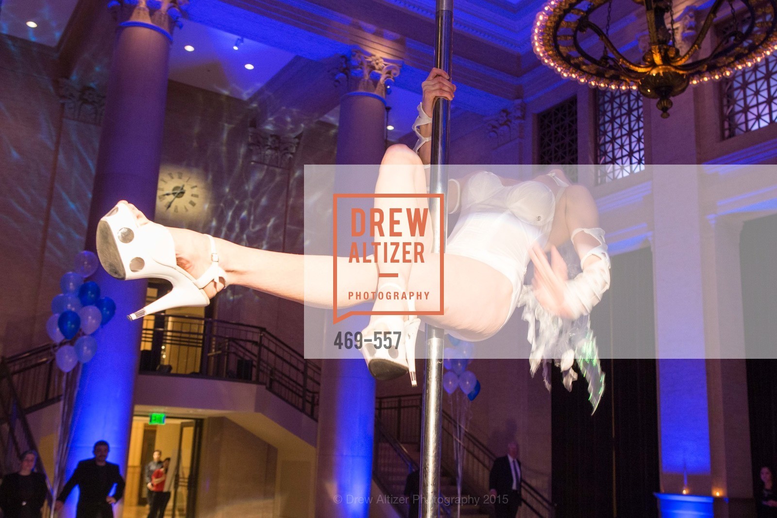 Performance, Cirque du Soiree 2015, The Bentley Reserve. 2525 Van Ness St, November 19th, 2015,Drew Altizer, Drew Altizer Photography, full-service agency, private events, San Francisco photographer, photographer california