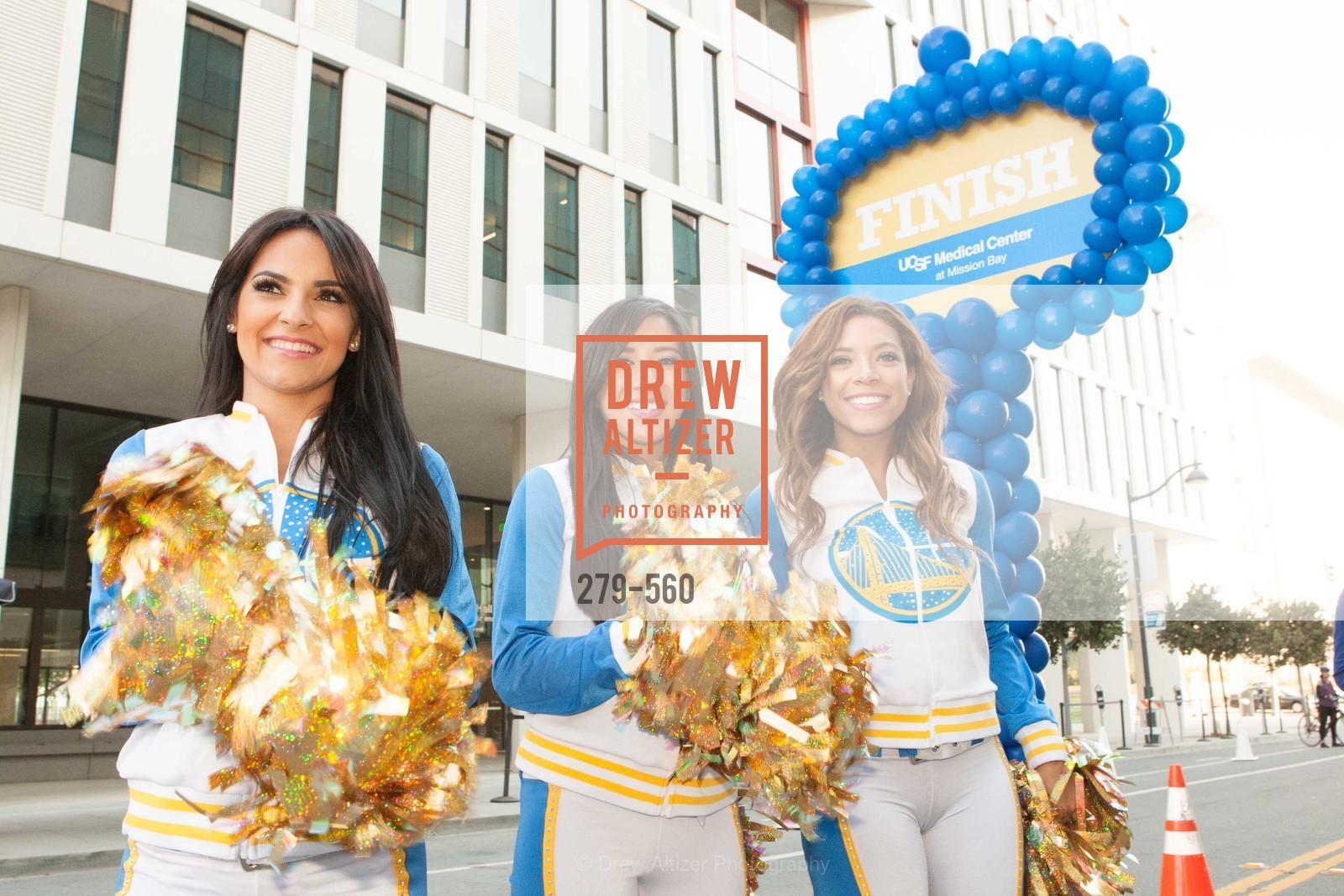 Cheerleaders, UCSF Medical Center HARD HAT WALK & LIGHTS ON FESTIVAL, US, September 6th, 2014,Drew Altizer, Drew Altizer Photography, full-service agency, private events, San Francisco photographer, photographer california