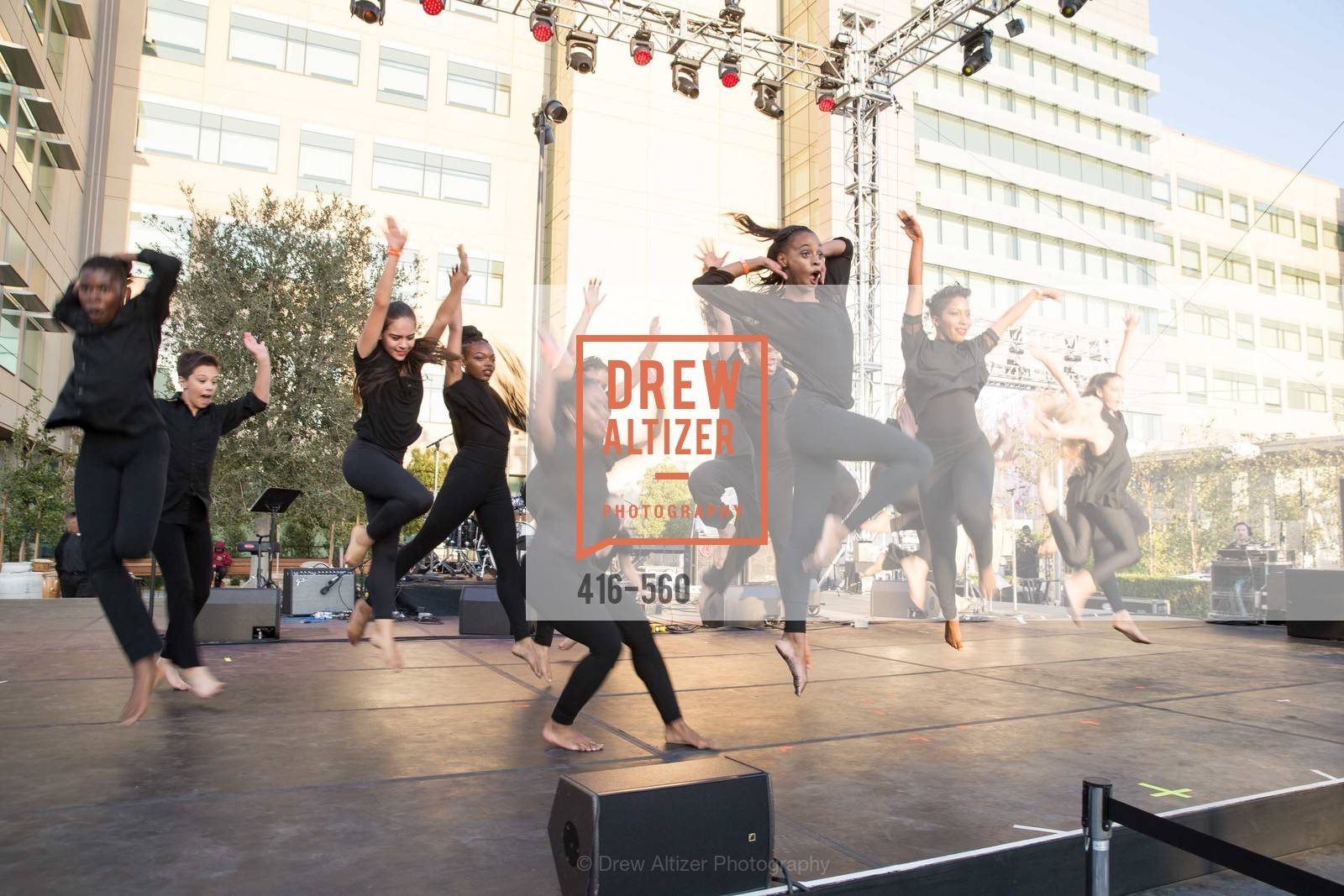 Performance, UCSF Medical Center HARD HAT WALK & LIGHTS ON FESTIVAL, US, September 6th, 2014,Drew Altizer, Drew Altizer Photography, full-service agency, private events, San Francisco photographer, photographer california