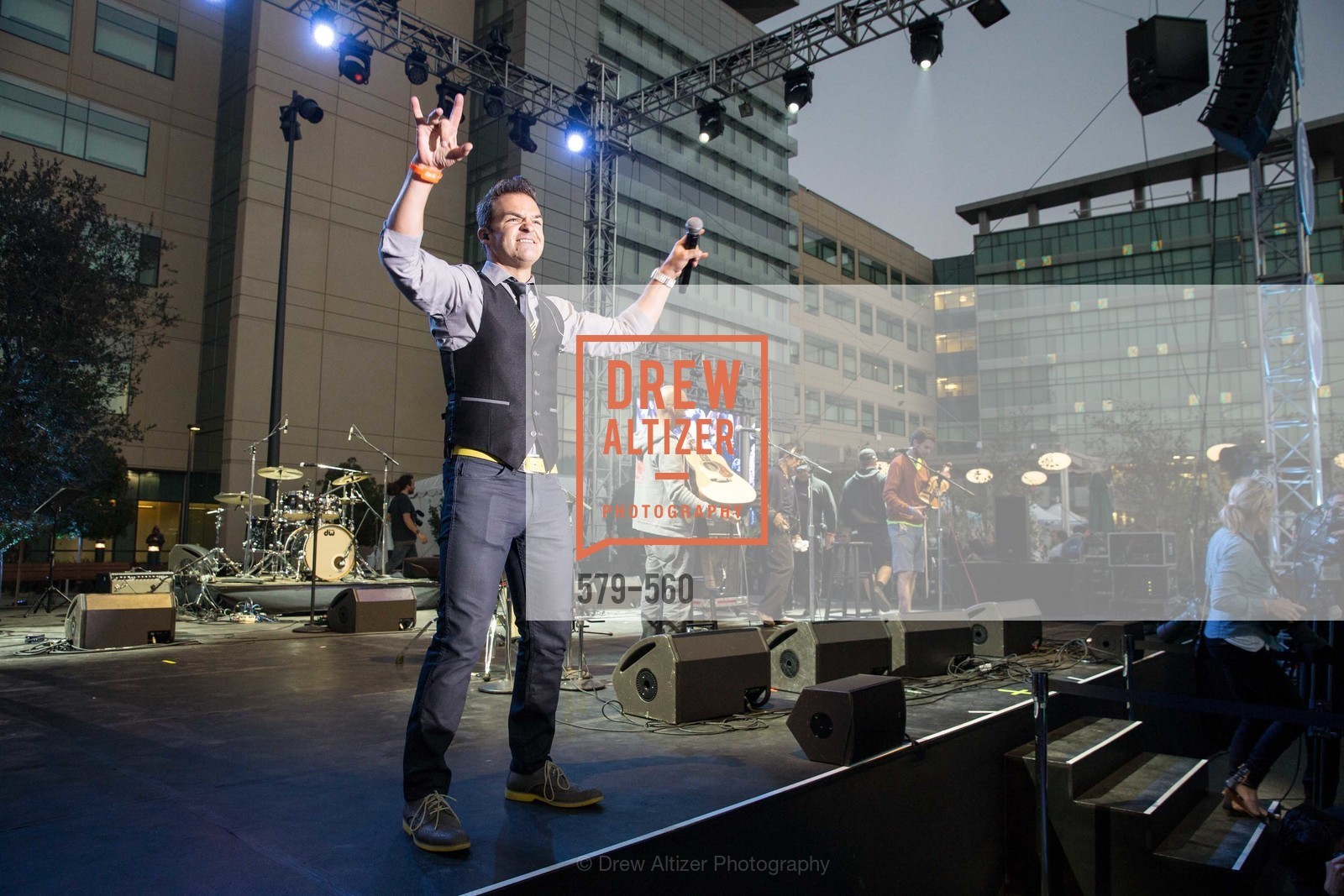 Performance By DJ Cory Live!, UCSF Medical Center HARD HAT WALK & LIGHTS ON FESTIVAL, US, September 6th, 2014,Drew Altizer, Drew Altizer Photography, full-service agency, private events, San Francisco photographer, photographer california