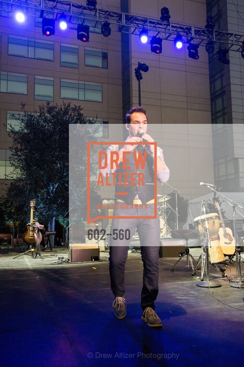 Performance By DJ Cory Live!, UCSF Medical Center HARD HAT WALK & LIGHTS ON FESTIVAL, US, Photo #602-560 Performance By DJ Cory Live!, Photo #602-560