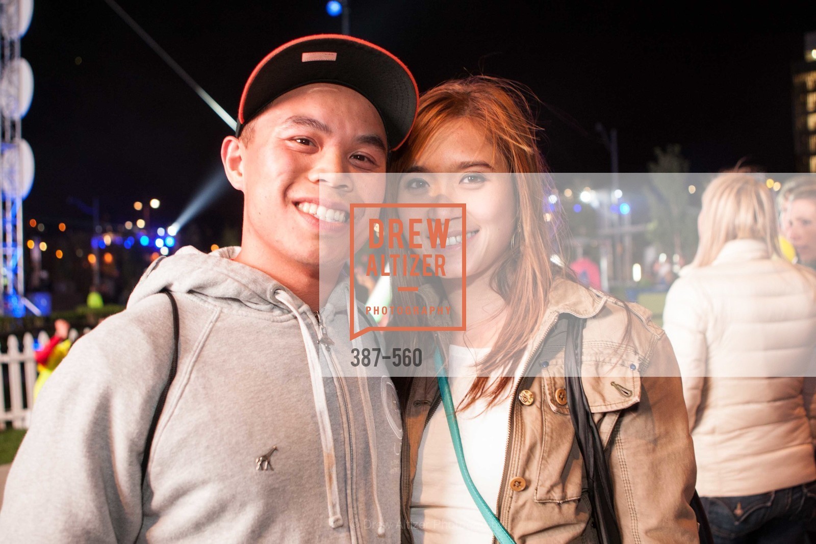 Henry Tam, Jennifer Tran, UCSF Medical Center HARD HAT WALK & LIGHTS ON FESTIVAL, US, Photo #387-560 Henry Tam, Jennifer Tran, Photo #387-560