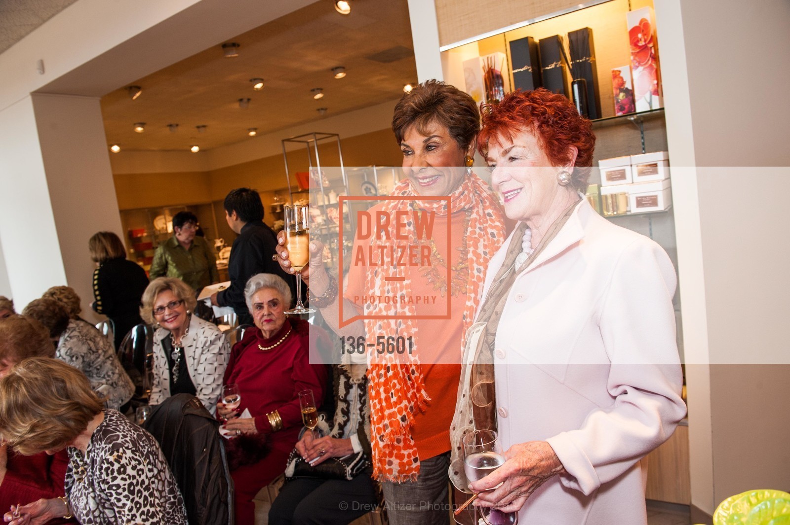 Clover Worland, Huguette Bartels, NEIMAN MARCUS and PENINSULA VOLUNTEERS Hold Baccarat Vase Event Featuring Judy Sieber, US, April 4th, 2013, Photo #136-5601 Clover Worland, Huguette Bartels, Photo #136-5601