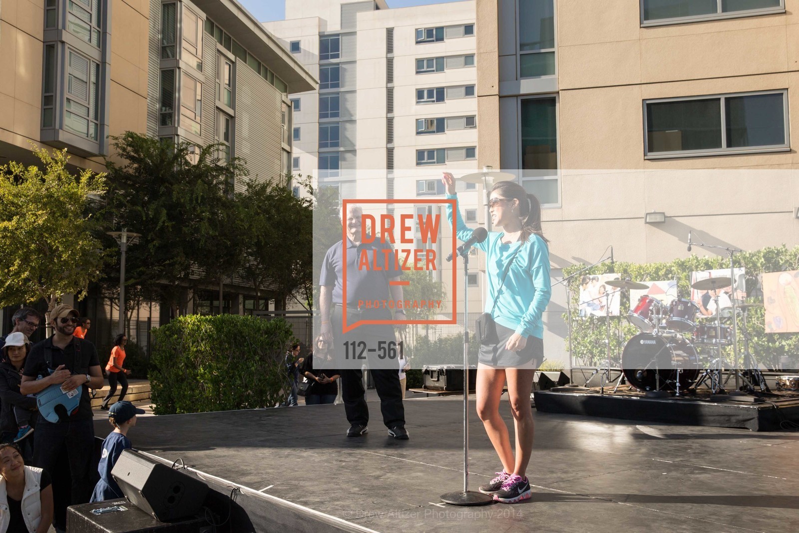 Mark Laret, Kristi Yamaguchi, UCSF Medical Center HARD HAT WALK & LIGHTS ON FESTIVAL, US, September 6th, 2014, Photo #112-561 Mark Laret, Kristi Yamaguchi, Photo #112-561