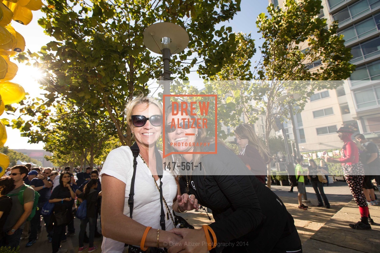 140906-UCSF-HardHat, UCSF Medical Center HARD HAT WALK & LIGHTS ON FESTIVAL, September 6th, 2014, Photo,Drew Altizer, Drew Altizer Photography, full-service agency, private events, San Francisco photographer, photographer california