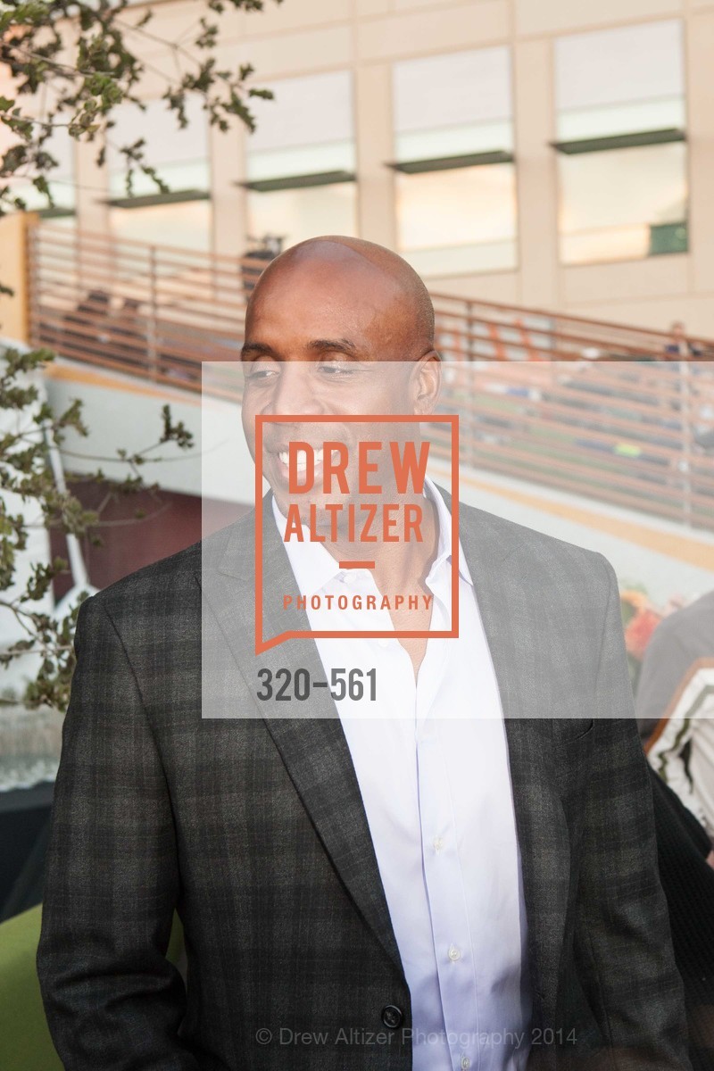 Barry Bonds, UCSF Medical Center HARD HAT WALK & LIGHTS ON FESTIVAL, US, September 6th, 2014, Photo #320-561 Barry Bonds, Photo #320-561