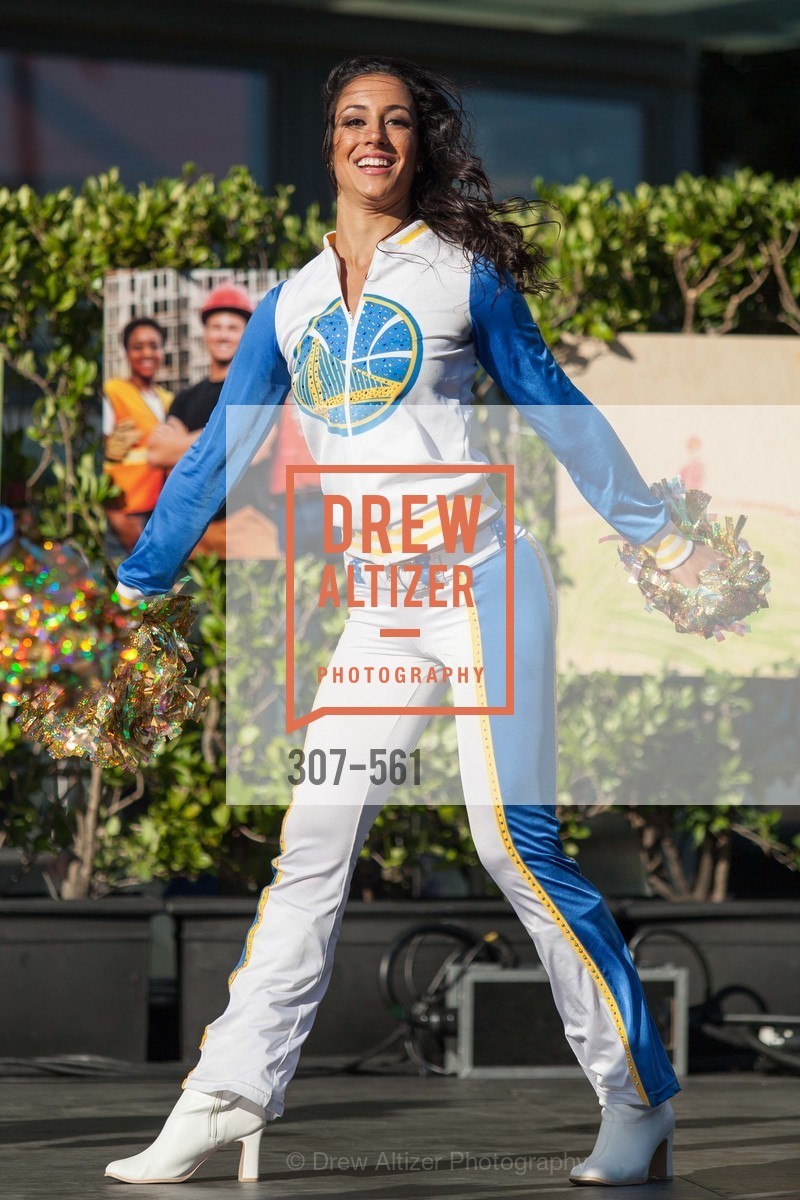 Performance, UCSF Medical Center HARD HAT WALK & LIGHTS ON FESTIVAL, US, September 6th, 2014,Drew Altizer, Drew Altizer Photography, full-service agency, private events, San Francisco photographer, photographer california