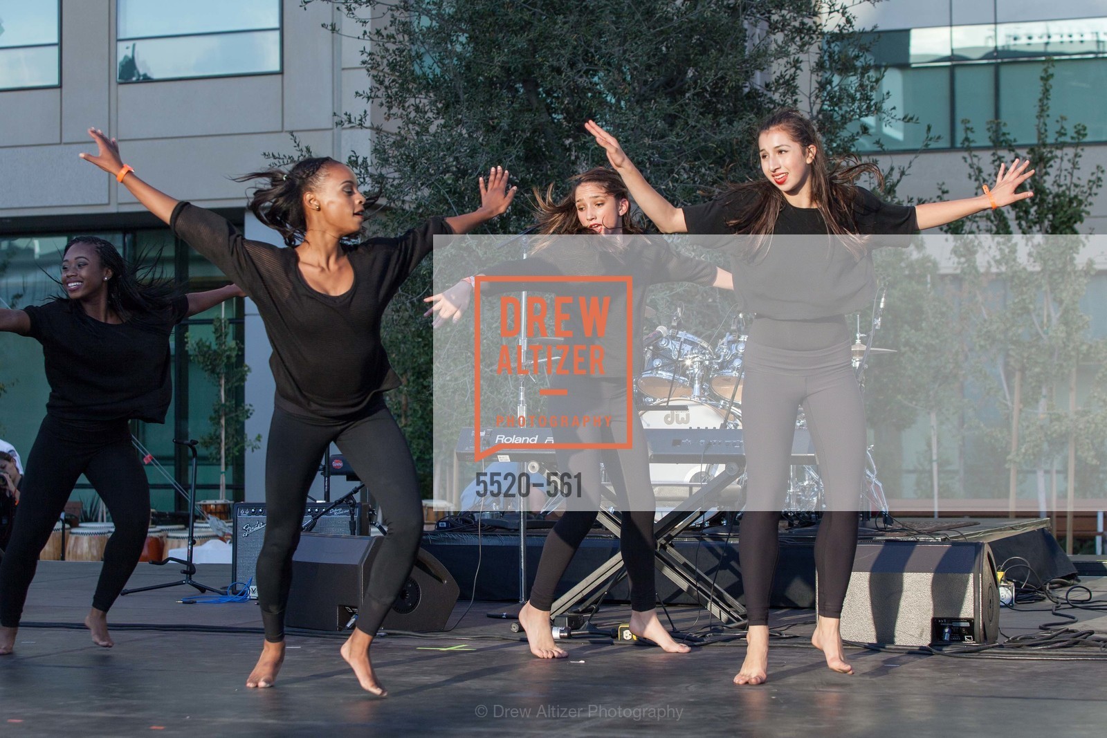 Performance, UCSF Medical Center HARD HAT WALK & LIGHTS ON FESTIVAL, US, September 6th, 2014,Drew Altizer, Drew Altizer Photography, full-service agency, private events, San Francisco photographer, photographer california