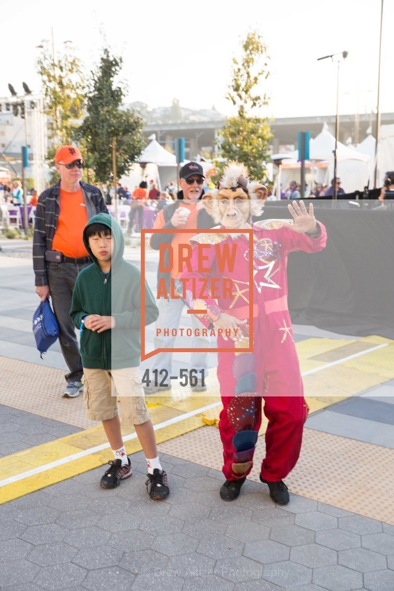 Performance, UCSF Medical Center HARD HAT WALK & LIGHTS ON FESTIVAL, US, September 6th, 2014,Drew Altizer, Drew Altizer Photography, full-service agency, private events, San Francisco photographer, photographer california