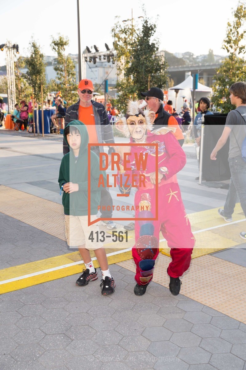 Performance, UCSF Medical Center HARD HAT WALK & LIGHTS ON FESTIVAL, US, September 6th, 2014,Drew Altizer, Drew Altizer Photography, full-service agency, private events, San Francisco photographer, photographer california