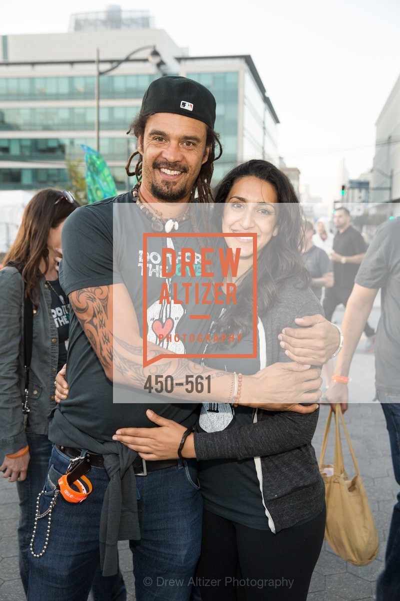 Michael Franti, Sara Agah, Photo #450-561