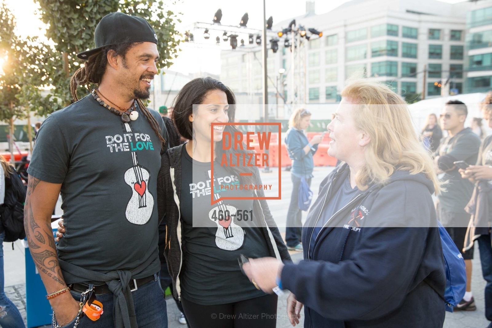 Michael Franti, Sara Agah, Joanne Hayes-White, Photo #460-561
