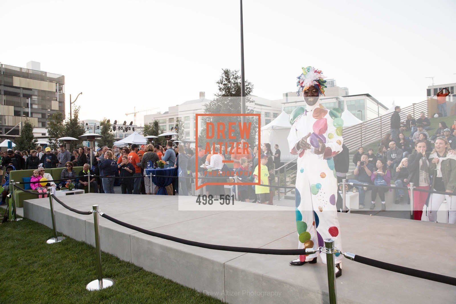 Performance, UCSF Medical Center HARD HAT WALK & LIGHTS ON FESTIVAL, US, September 6th, 2014,Drew Altizer, Drew Altizer Photography, full-service event agency, private events, San Francisco photographer, photographer California