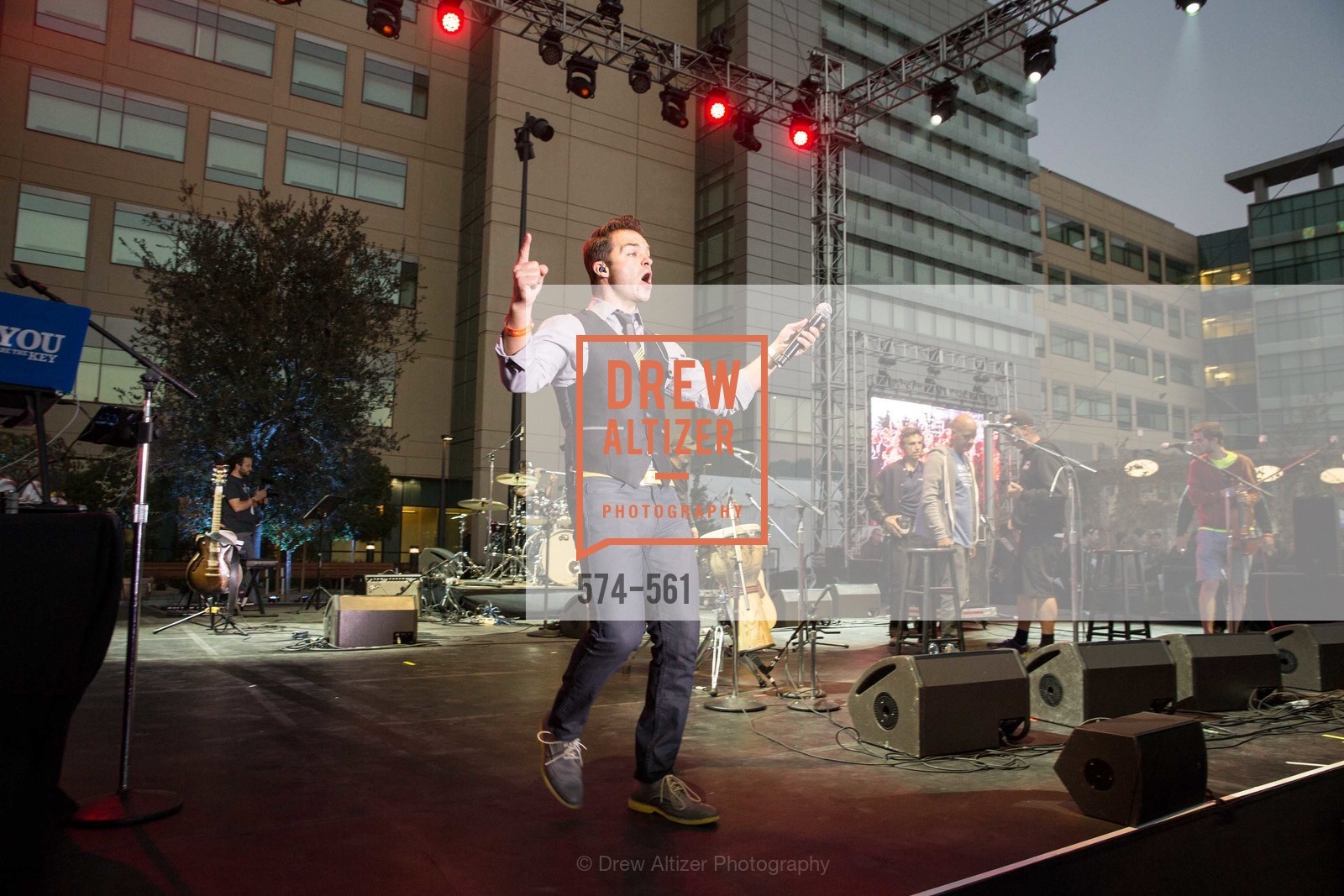 Performance By DJ Cory Live!, UCSF Medical Center HARD HAT WALK & LIGHTS ON FESTIVAL, US, Photo #574-561 Performance By DJ Cory Live!, Photo #574-561