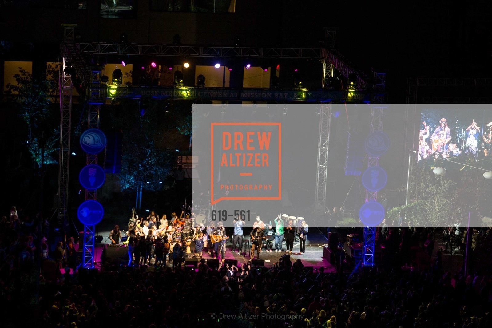 Performance, UCSF Medical Center HARD HAT WALK & LIGHTS ON FESTIVAL, US, September 6th, 2014,Drew Altizer, Drew Altizer Photography, full-service event agency, private events, San Francisco photographer, photographer California