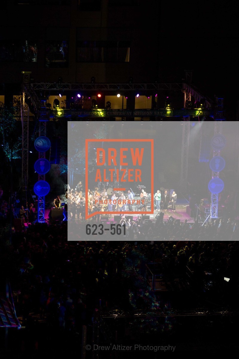 Performance, UCSF Medical Center HARD HAT WALK & LIGHTS ON FESTIVAL, US, September 6th, 2014,Drew Altizer, Drew Altizer Photography, full-service agency, private events, San Francisco photographer, photographer california