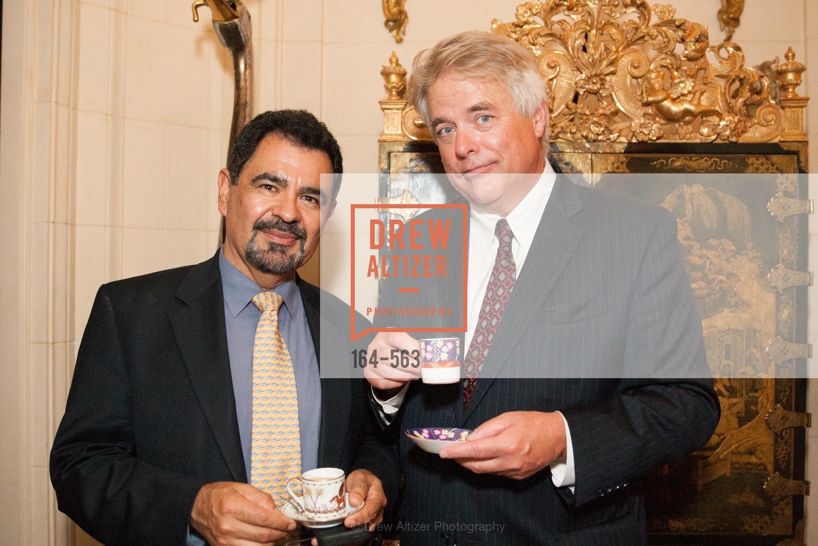 Salvador Menjivar, David Seward, HAMILTON FAMILY CENTER Top Donor Cocktail Reception, US, September 10th, 2014,Drew Altizer, Drew Altizer Photography, full-service agency, private events, San Francisco photographer, photographer california