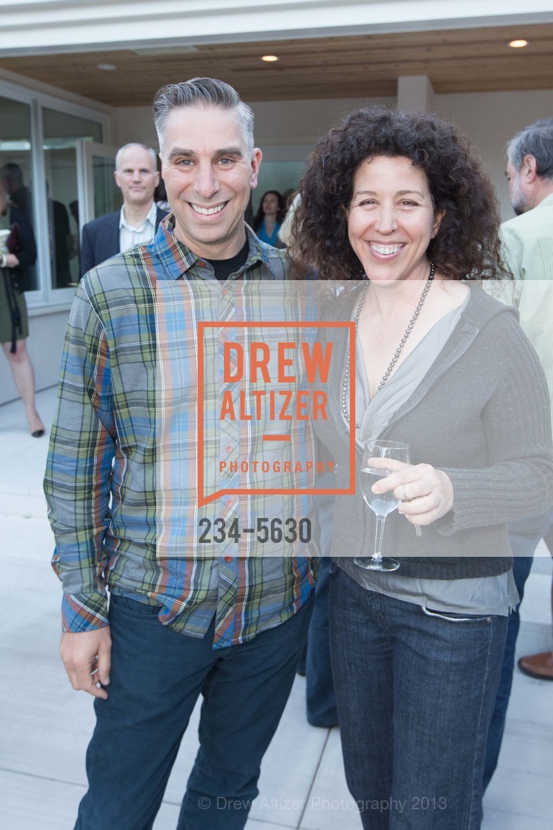 Adam Werbach, Beth Rattner, BILL McDONOUGH Book Signing Hosted by JAMES and ZEM JOAQUIN, US, April 16th, 2013, Photo #234-5630 Adam Werbach, Beth Rattner, Photo #234-5630
