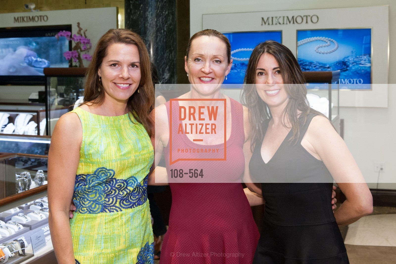 Kristin Sorensen, Siobhan Rigney, Lauren Ferraro, SHREVE & CO. Hosts AMERICAN CANCER SOCIETY BENEFIT, US, Photo #108-564 Kristin Sorensen, Siobhan Rigney, Lauren Ferraro, Photo #108-564