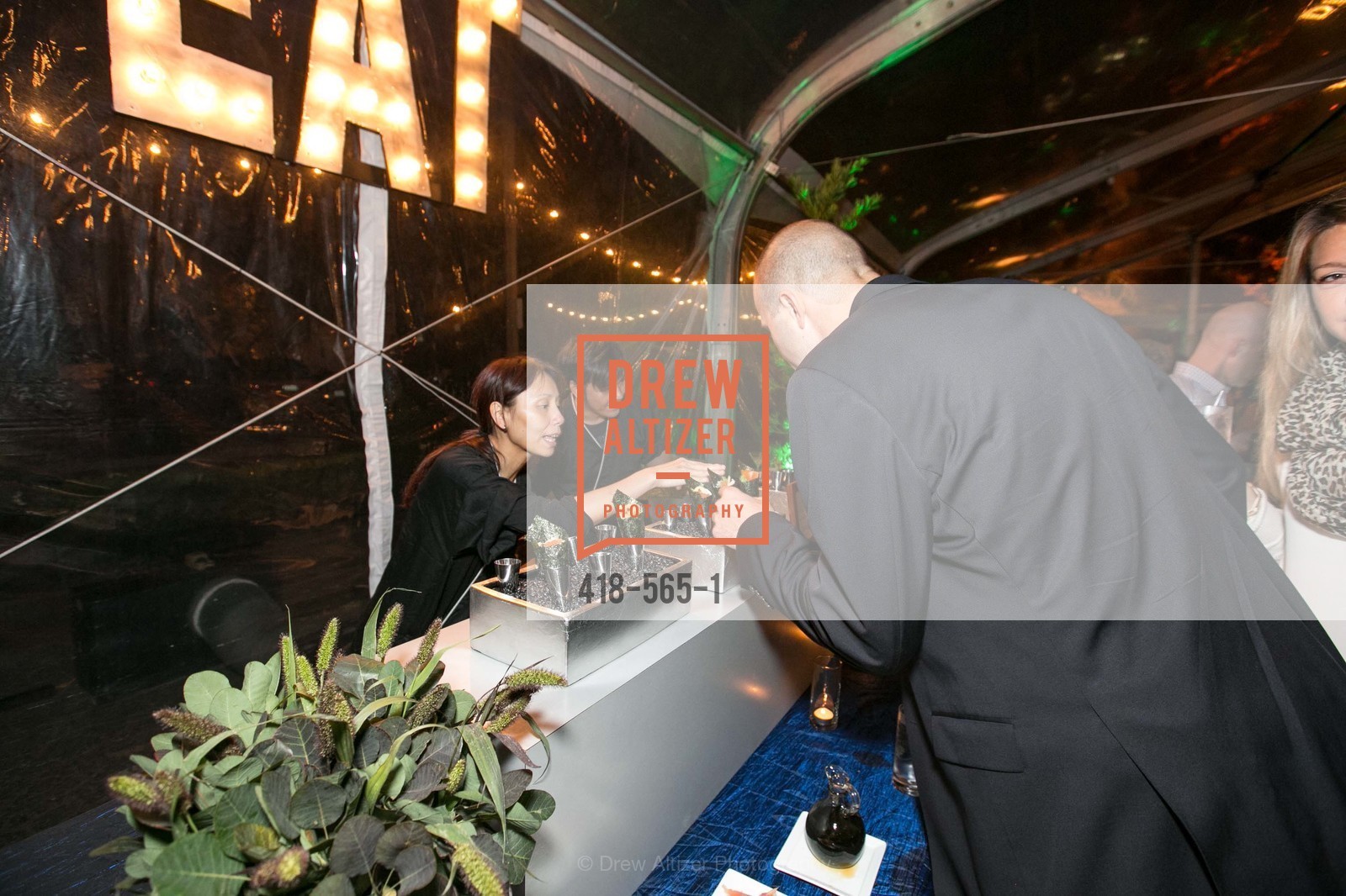 Atmosphere, GLAAD GALA Kick-Off Party Hosted by SAKS FIFTH AVENUE, Saks Fifth Avenue. 384 Post Street, September 12th, 2014,Drew Altizer, Drew Altizer Photography, full-service agency, private events, San Francisco photographer, photographer california