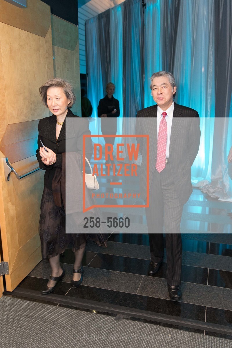 Misako Mitsui, Glen Fukushima, SFMOMA 2013 Director's Circle Dinner, US, March 20th, 2013, Photo #258-5660 Misako Mitsui, Glen Fukushima, Photo #258-5660