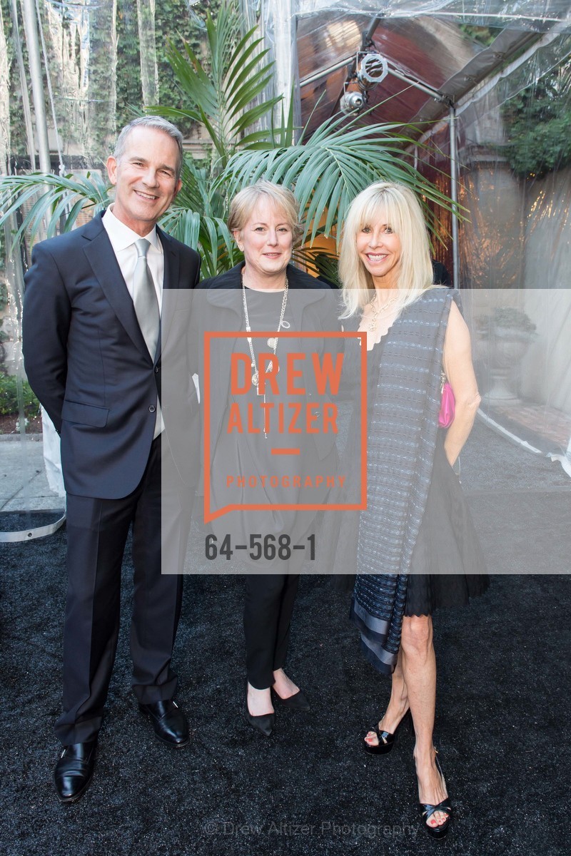 Jeffrey Gibson, Alice Alioto, Ginger Martin, SOTHEBY'S Hosts a Private Viewing of Highlights from the Collection of MRS. PAUL MELLON, US, Photo #64-568-1 Jeffrey Gibson, Alice Alioto, Ginger Martin, Photo #64-568-1