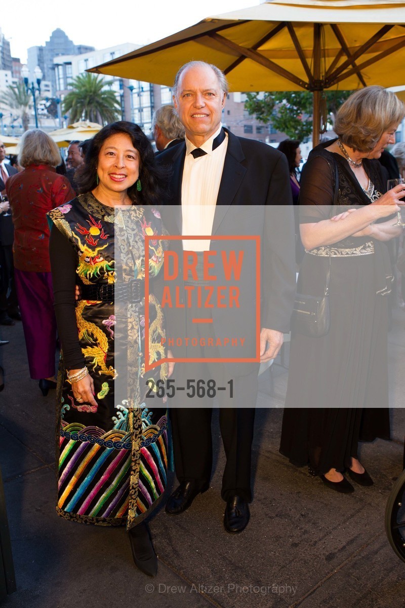 Alice Young, Thomas Shortall, SOTHEBY'S Hosts a Private Viewing of Highlights from the Collection of MRS. PAUL MELLON, US, Photo #265-568-1 Alice Young, Thomas Shortall, Photo #265-568-1