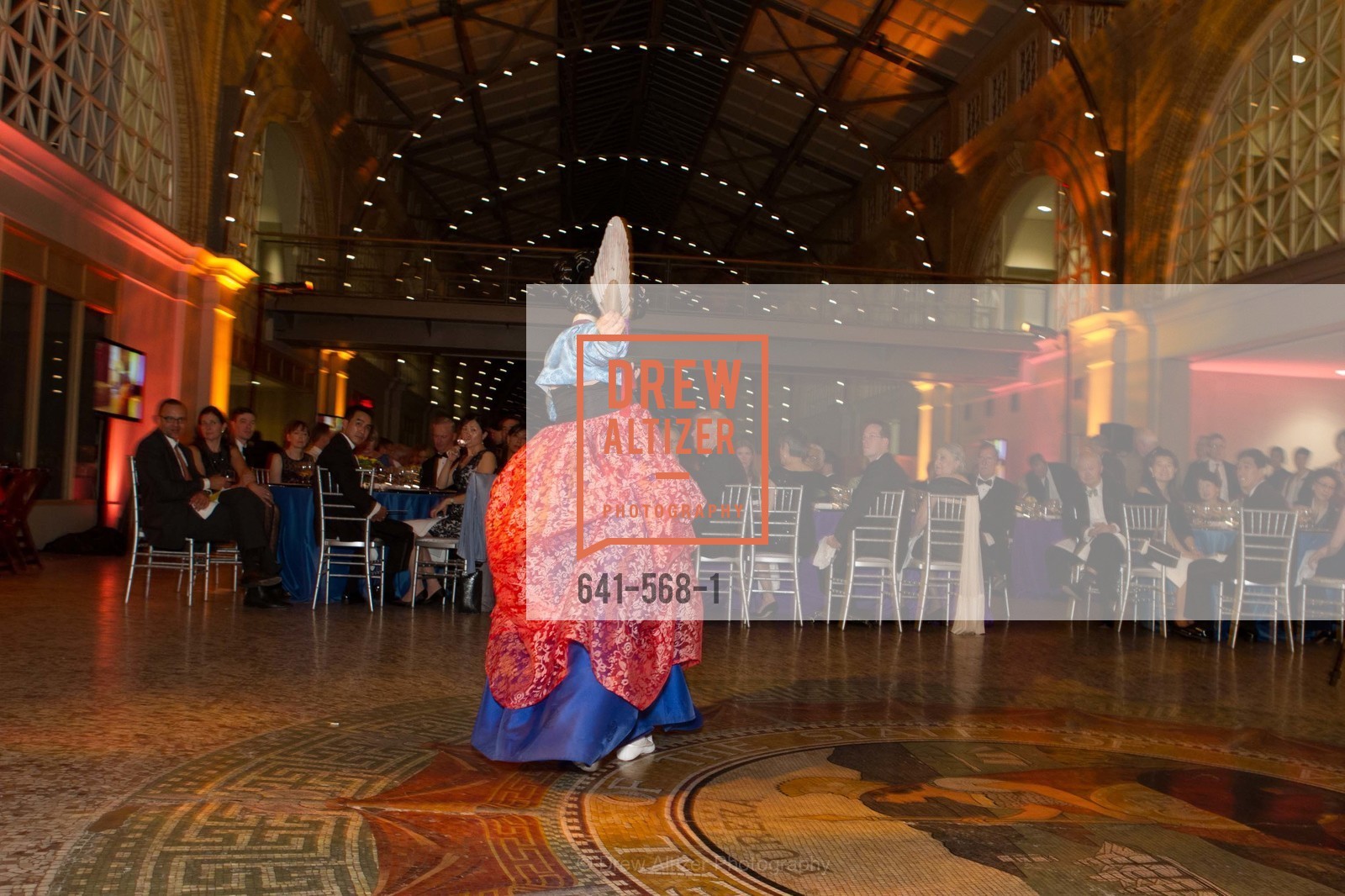 Performance, SOTHEBY'S Hosts a Private Viewing of Highlights from the Collection of MRS. PAUL MELLON, US, September 17th, 2014,Drew Altizer, Drew Altizer Photography, full-service agency, private events, San Francisco photographer, photographer california