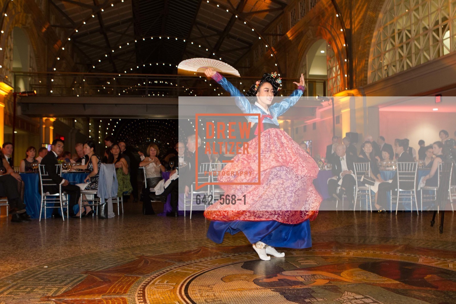 Performance, SOTHEBY'S Hosts a Private Viewing of Highlights from the Collection of MRS. PAUL MELLON, US, September 17th, 2014,Drew Altizer, Drew Altizer Photography, full-service agency, private events, San Francisco photographer, photographer california
