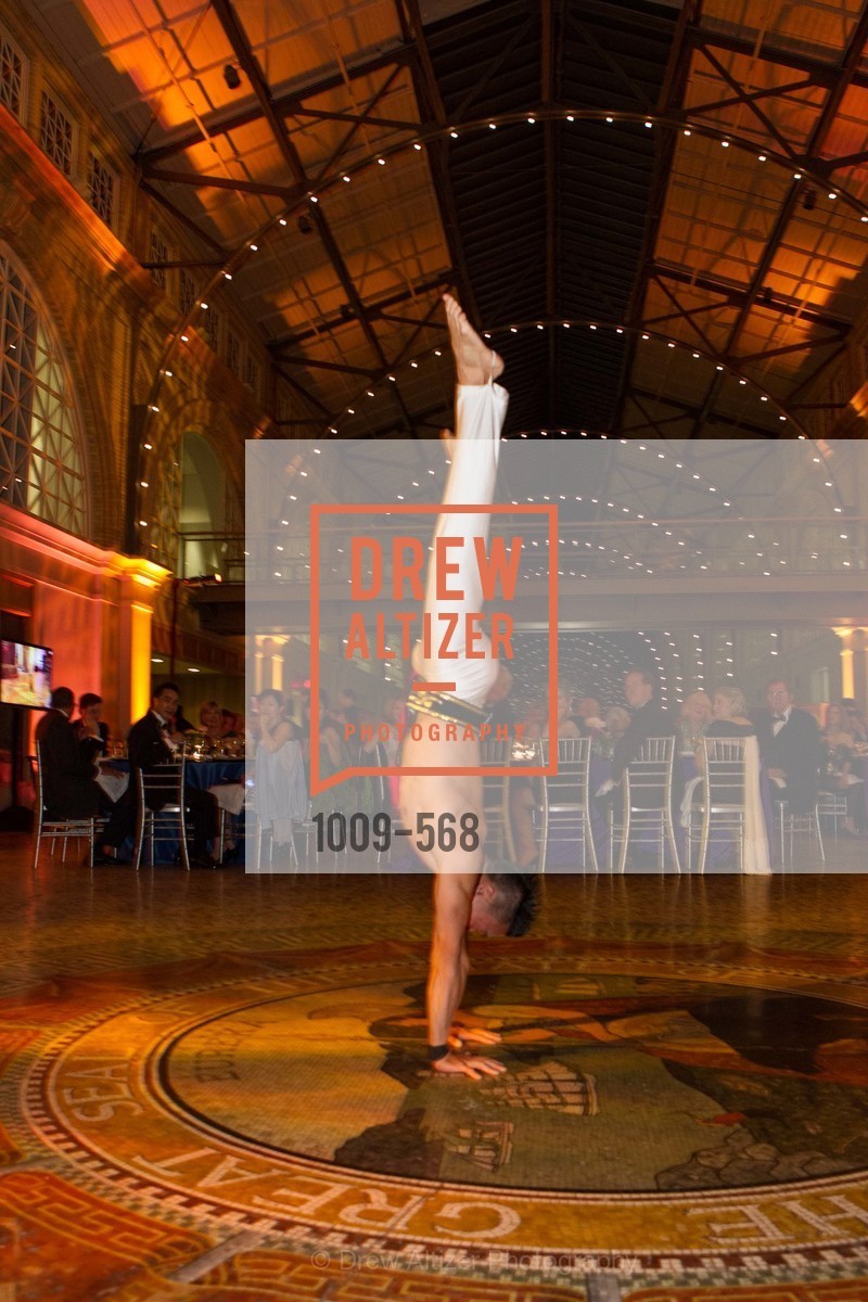 Performance, SOTHEBY'S Hosts a Private Viewing of Highlights from the Collection of MRS. PAUL MELLON, US, September 17th, 2014,Drew Altizer, Drew Altizer Photography, full-service agency, private events, San Francisco photographer, photographer california
