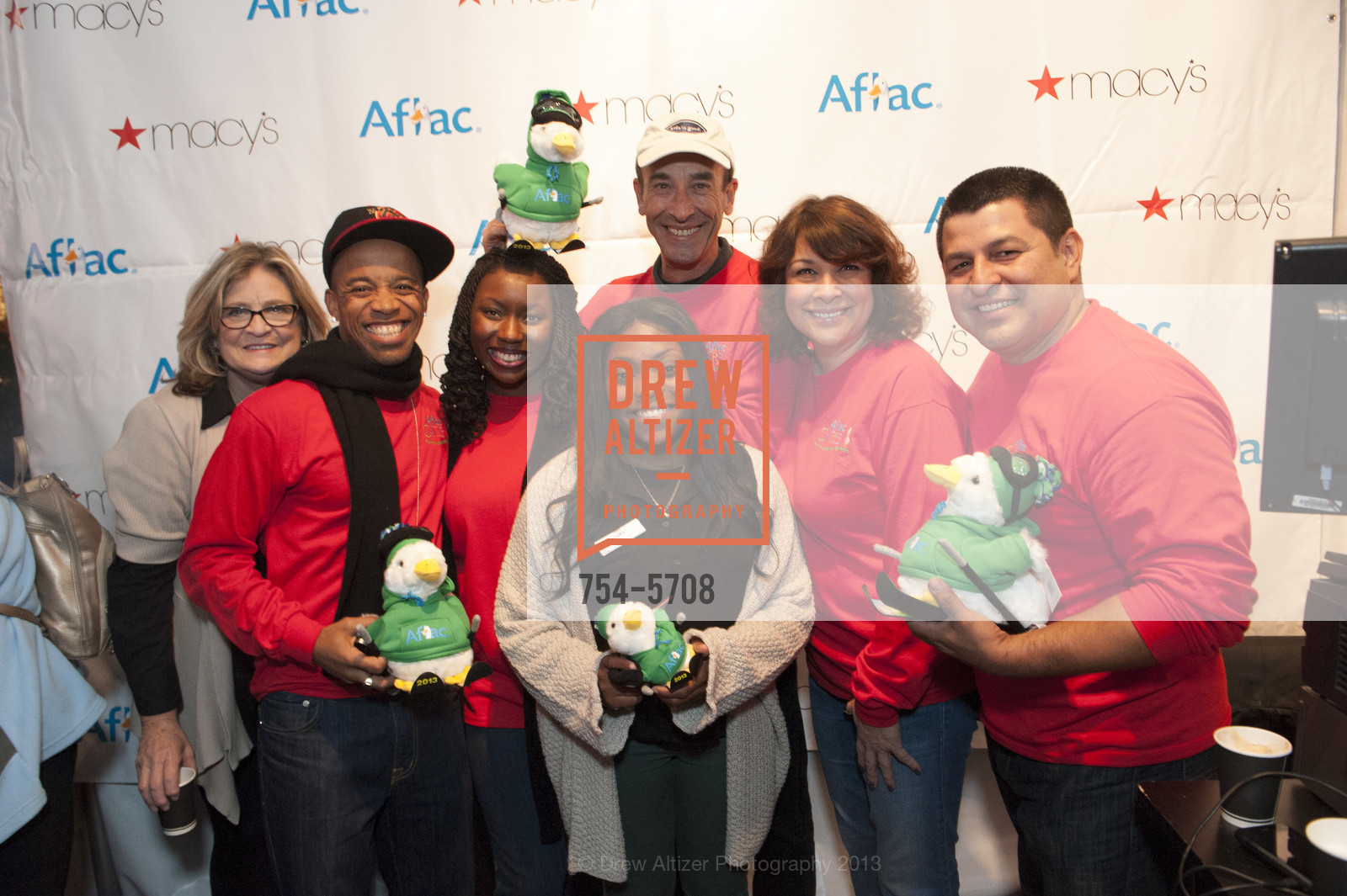 Chris Ringrose, Mia Haywood, Joshua Baltor, Walter Pecorini, MACY'S 2013 Tree Lighting Ceremony, Union Square, November 29th, 2013, Photo #754-5708 Chris Ringrose, Mia Haywood, Joshua Baltor, Walter Pecorini, Photo #754-5708