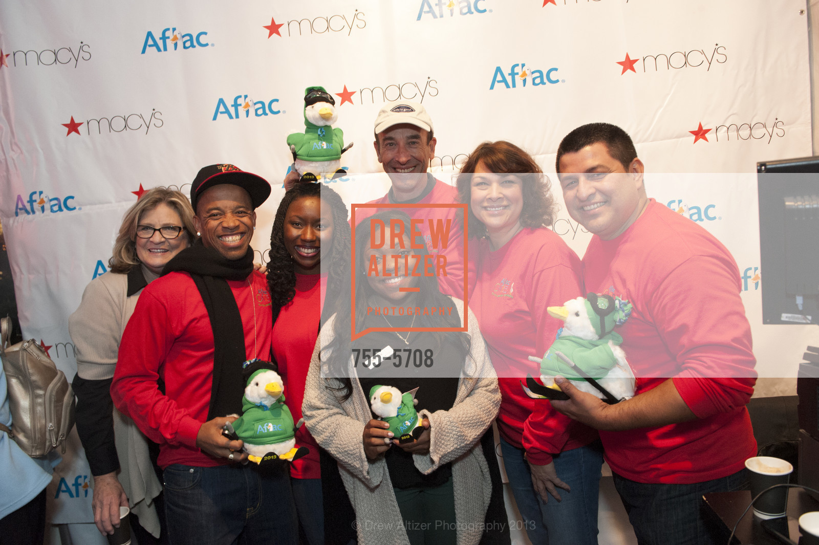 Chris Ringrose, Dee McKenny, Mia Haywood, Myondia Lewis, Joshua Baltor, Janice Ruiz, Walter Pecorini, MACY'S 2013 Tree Lighting Ceremony, Union Square, November 29th, 2013, Photo #755-5708 Chris Ringrose, Dee McKenny, Mia Haywood, Myondia Lewis, Joshua Baltor, Janice Ruiz, Walter Pecorini, Photo #755-5708