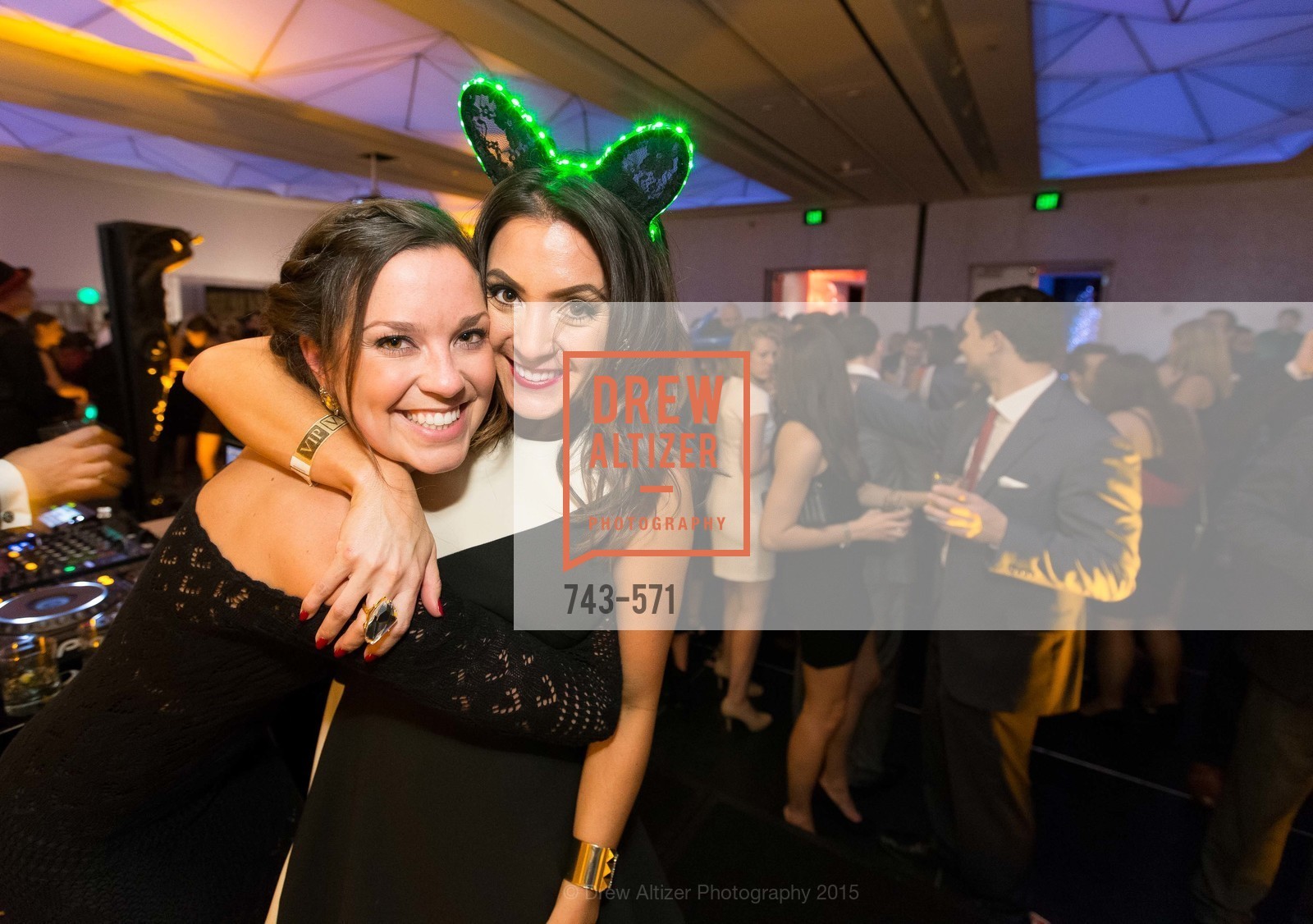 Hannah Schmunk, Alissa Yee, The 10th Annual San Francisco Social, W Hotel. 181 3rd St, November 21st, 2015,Drew Altizer, Drew Altizer Photography, full-service event agency, private events, San Francisco photographer, photographer California